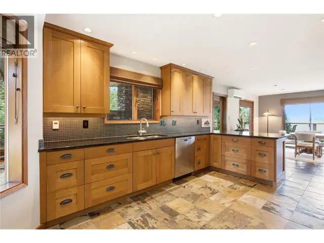 102 SANDNER Road Christina Lake, British Columbia in Houses for Sale in Penticton - Image 33