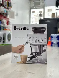 Breville The Barista Express Impress Semi-Automatic Espresso Mac