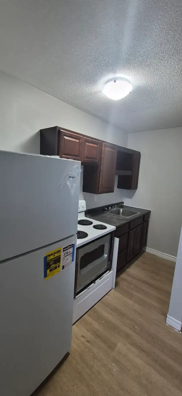 162 Charlotte St West #12 in Long Term Rentals in Saint John - Image 11