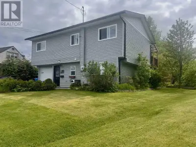 Turn-key Charm Backing onto Green Space! This tastefully renovated, warm and inviting 4-bed\ 2-bath...