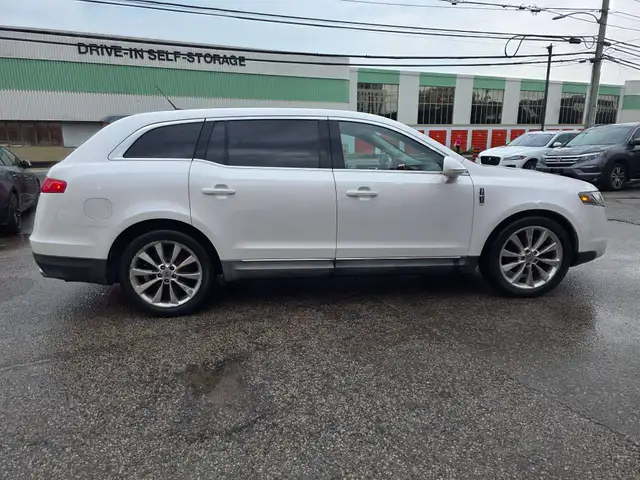 2012 Lincoln MKT 7 Passanger AWD568795651942666247