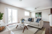 Broadstreet's Camille Townhomes offers 3 bedroom pet friendly townhomes for rent in the historic are... (image 2)