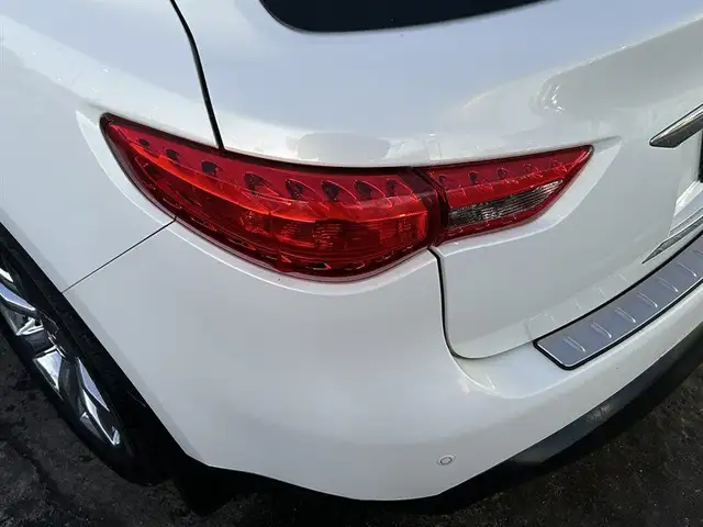 2012 INFINITI FX50 in Cars & Trucks in Edmonton - Image 11