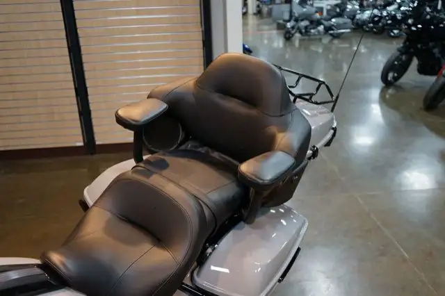 2024 Harley-Davidson FLHTK - Ultra Limited in Sport Touring in Lethbridge - Image 11