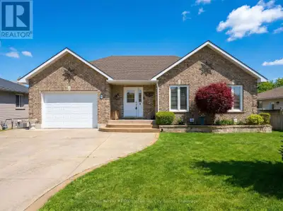 The dream - an updated brick bungalow in Goderich! This beautifully maintained family home offers th...
