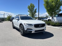 Recent Arrival! 2018 Volvo V90 Cross Country T6 AWD Crystal White Pearl Metallic 2.0L I4 Supercharge... (image 7)