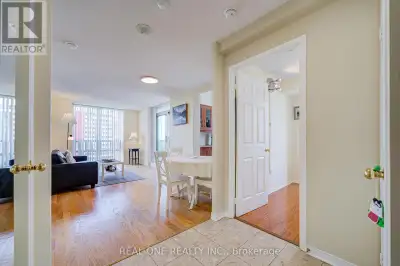 Port Royal Place In Islington Village. Bright Corner Unit W/ Open Balcony. Great Split Layout, Separ...