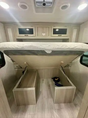 2025 East To West 2475BH in Travel Trailers & Campers in Winnipeg - Image 11