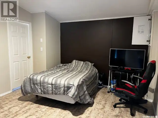 203 4th AVENUE E Coleville, Saskatchewan in Houses for Sale in Saskatoon - Image 10