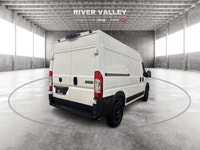 TRAILER SWAY CONTROL, ILLUMINATED ENTRY, REMOTE KEYLESS ENTRY, TRACTION CONTROL, ELECTRONIC STABILIT... (image 6)