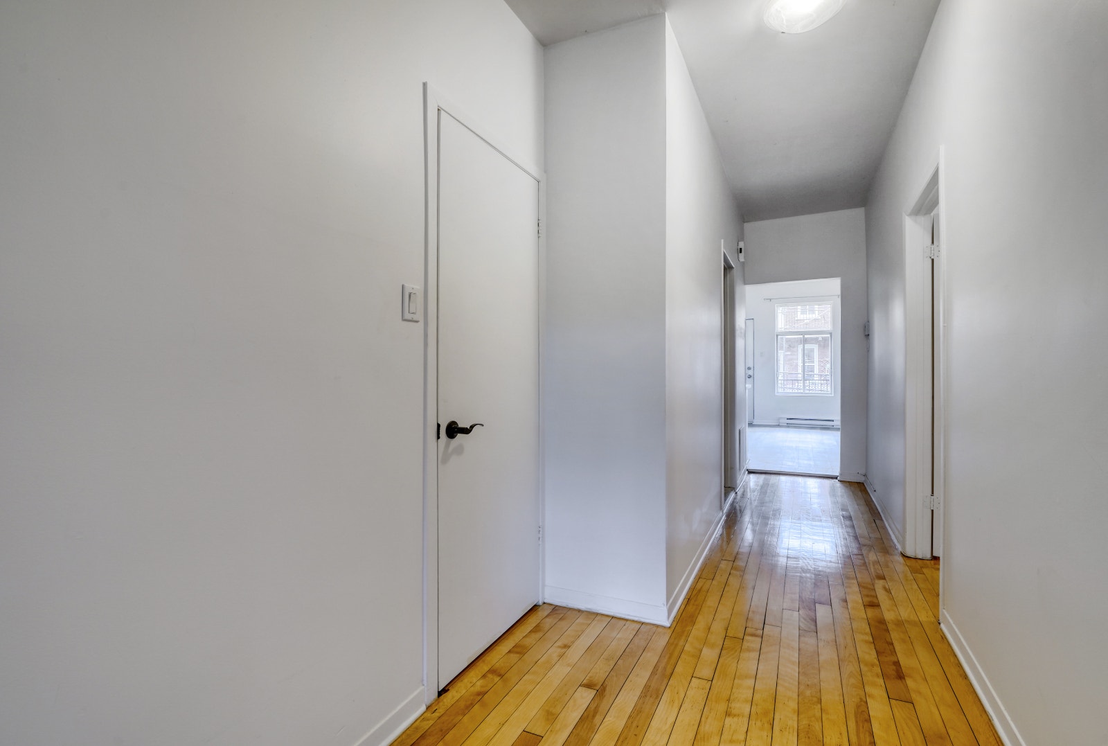 Beau grand 4.5 au 2ieme etage sur la 3e Ave a Verdun! — photo 3