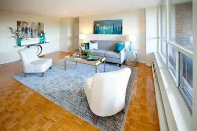 1 Bedroom Apartment- North York Don Valley Parkway Brookbanks Dr, View more