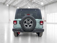 COME SEE WHY ''NOBODY BEATS A DEAL FROM PEEL!'' Your Source for ALL make and models used cars and tr... (image 5)