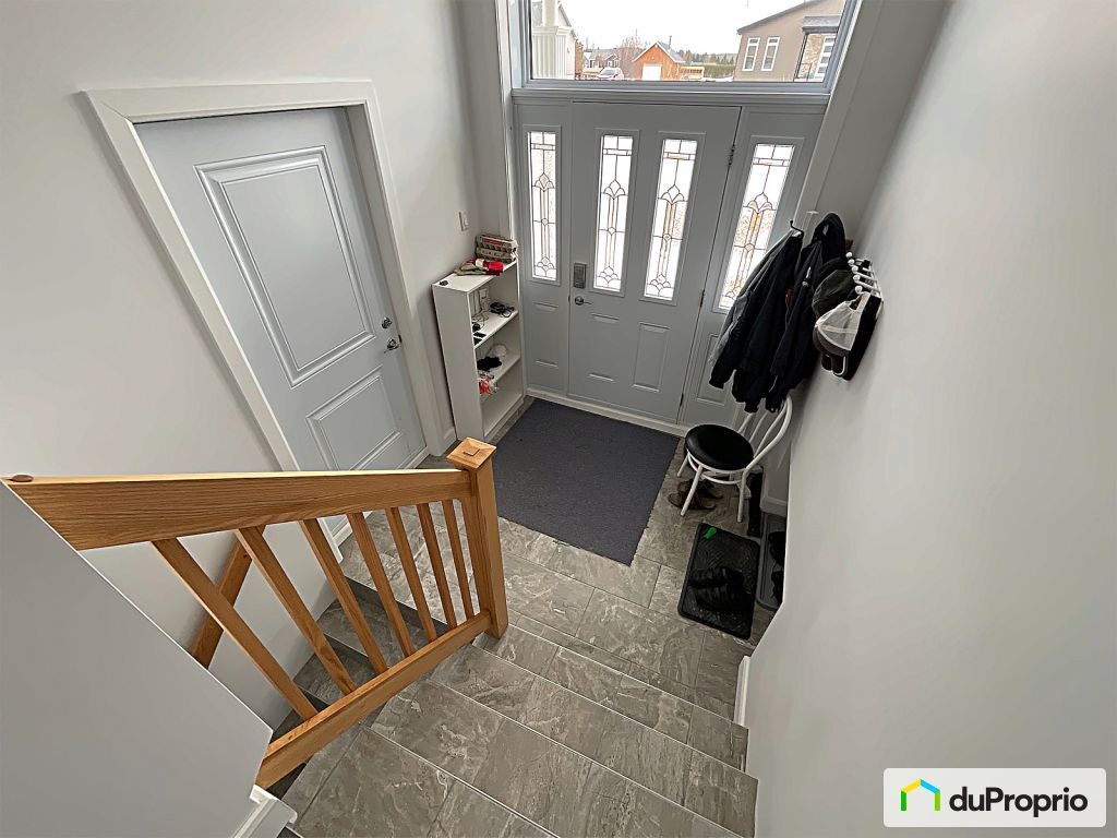 $686,900 - Bungalow for sale in Bonsecours — photo 2