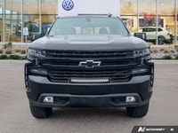 Command the road and beyond in this robust 2021 Chevrolet Silverado 1500 LT Trail Boss. Designed for... (image 7)