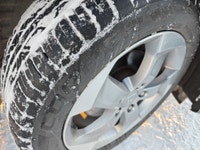 THIS HR-V AWD HAS ONLY DRIVEN AN AVERAGE OF 014000KMS PER YEAR! LOW KMS HONDA RELIABILITY, LOADED WI... (image 5)