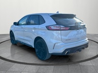 Looking for a sporty and versatile SUV that’s perfect for daily driving, commuting, or weekend adven... (image 3)