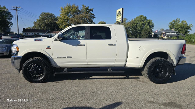 2019 RAM 3500 Longhorn | DUALLY | Custom Rims/ LIFT in Cars & Trucks in London - Image 2
