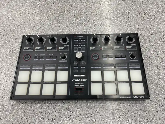 Pioneer DDJ-SP1 Serato DJ Sub- Controller in Performance & DJ Equipment in City of Toronto - Image 3