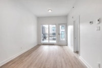 Logement condo appartement/apartment à louer/for rent-2 chambres/bedroom, 4.5, 4 1/2, Quartier des s... (image 1)