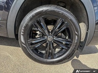 Sunroof, Cooled Seats, Premium Audio, Navigation, Tow Package, Wireless Charging, Power Liftgate, Re... (image 6)