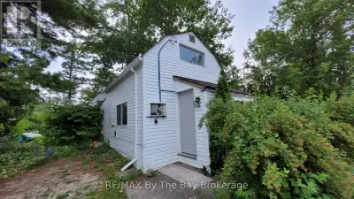 23 GLEN STREET Wasaga Beach, Ontario
