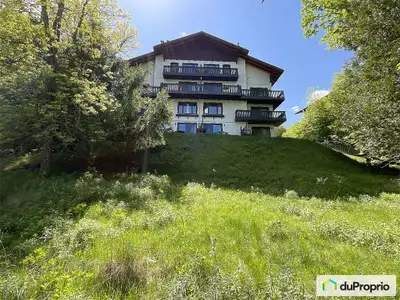 Traduction automatique Condo d'une chambre, locations de courte durée autorisées avec un permis vali...