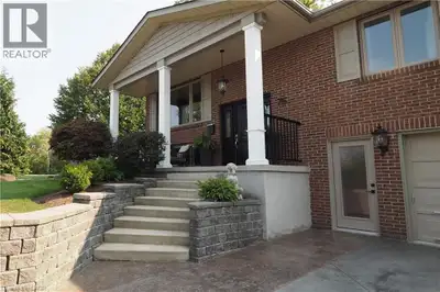 Country living just minutes from Waterloo, Elmira, and Guelph. This 3-bedroom, 3-bathroom raised bun...