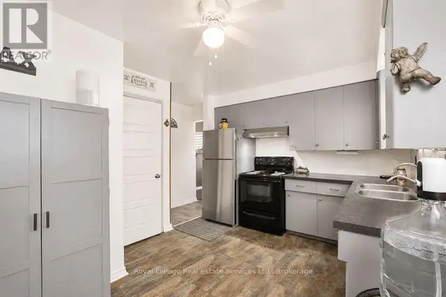 334 TRAGINA AVENUE N Hamilton (Homeside), Ontario in Houses for Sale in Oakville / Halton Region - Image 10