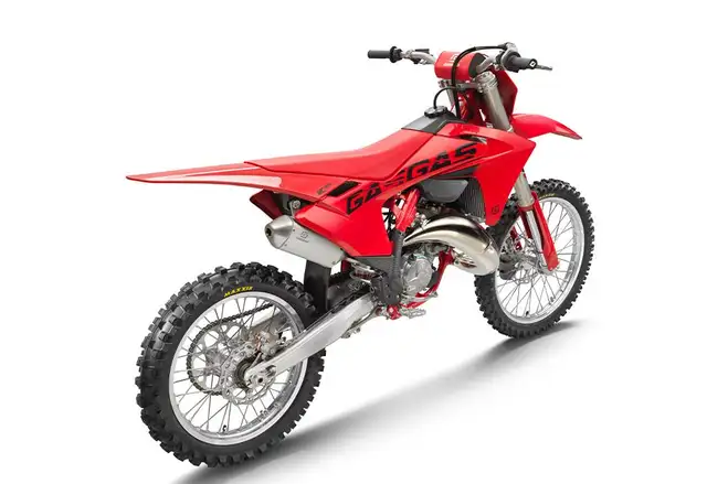 2025 GASGAS MC 125 in Dirt Bikes & Motocross in Longueuil / South Shore - Image 6