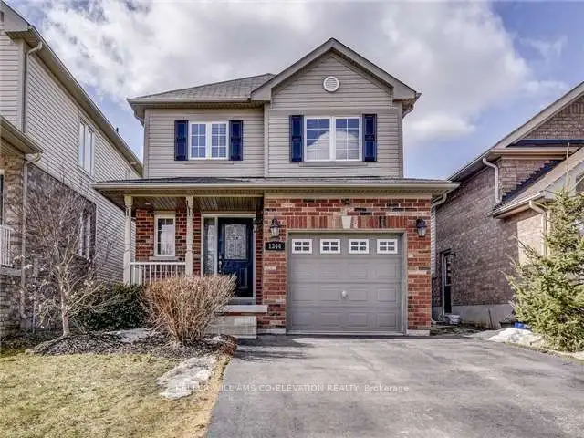 Oshawa full house rent.  3 1 bdrm& 4 wshrm, $3300 July1st
