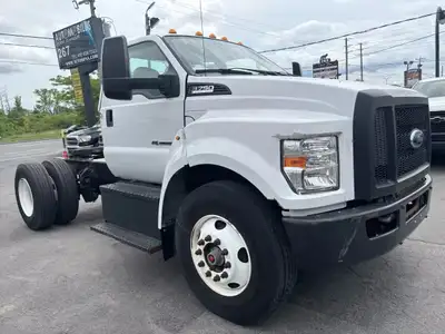 2018 FORD F-750 Ford f750 diesel 6.7 automatique vendu sans le flat bed possibilité de l’installer e...