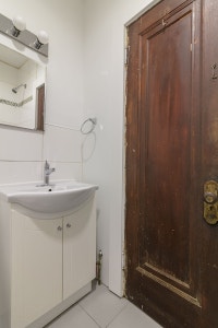 Akelius two bedroom apartment for rent. Located near Claremont in the Notre-Dame-De-Grace neighborho... (image 7)