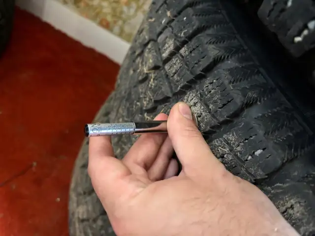 Jeep Wrangler 285-70-17 MAGS ORIGINE RUBION PNEUS TOYO 10/32 202 in Cars & Trucks in St-Georges-de-Beauce - Image 8