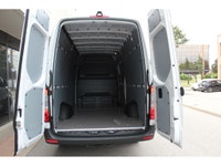 2025 MERCEDES SPRINTER 2500 -- 170 FULL SIZE -- HIGH ROOF -- ECONOMICAL AND POWERFUL HIGH OUTPUT DIE... (image 7)