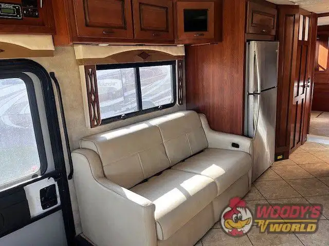 2015 FLEETWOOD EXCURSION 33D in RVs & Motorhomes in Red Deer - Image 24
