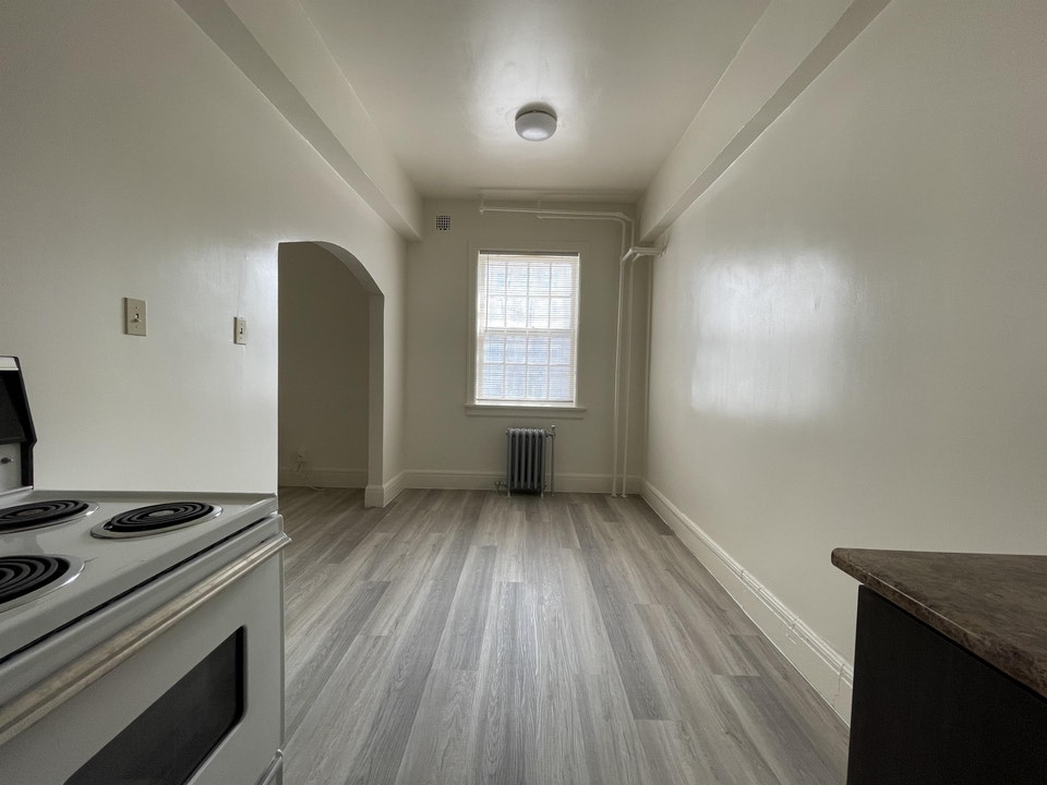 Kenora - One Bedroom Apartment for Rent 5