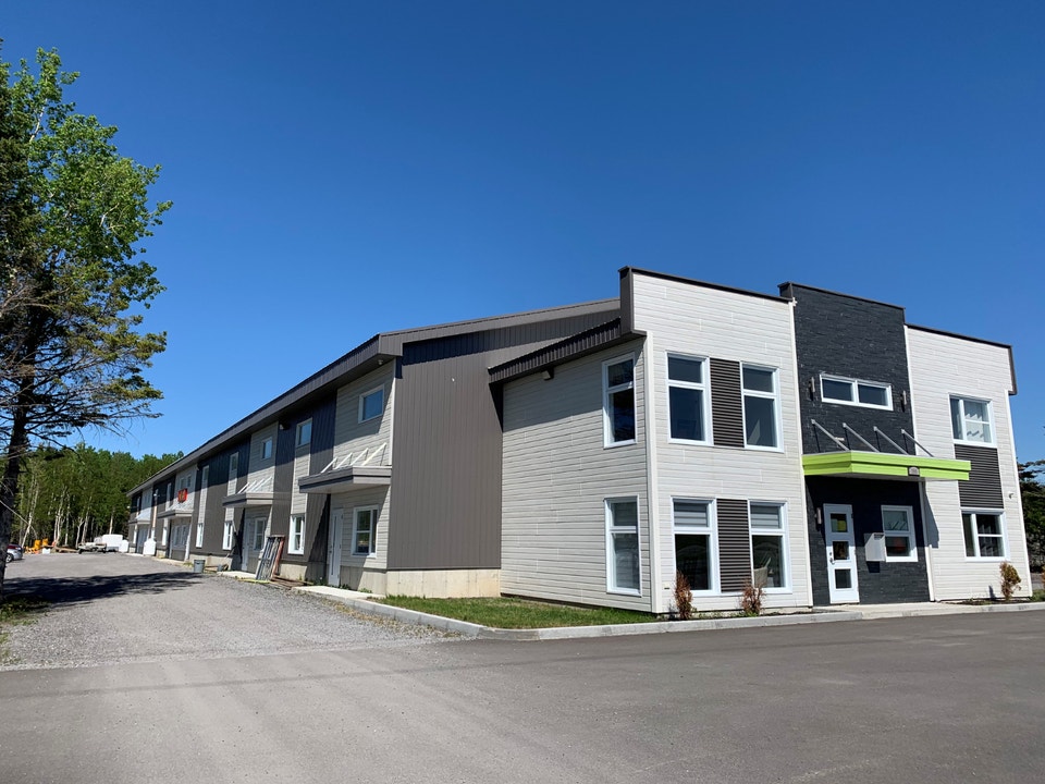 LOCAL COMMERCIAL / INDUSTRIEL À LOUER – RIMOUSKI | Commercial & Office ...