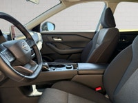 Intelligent All-Wheel Drive | Idle Stop/Start System | Power Panoramic Moonroof | Xtronic CVT | Heat... (image 9)