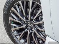 Every New and Executive Driven Demo at Hyatt Infiniti comes with all weather floor mats, wheel locks... (image 7)