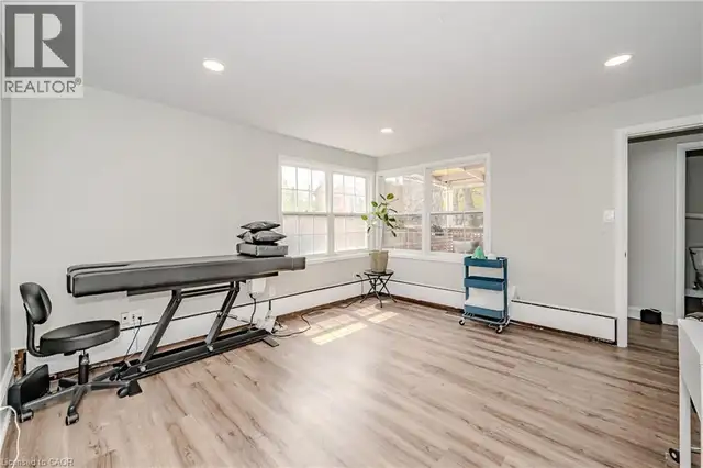 492 LOCUST Street Unit# 1 Burlington, Ontario in Commercial & Office Space for Rent in Oakville / Halton Region - Image 22