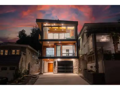 PANORAMIC OCEAN VIEWS in this beautiful WESTCOAST CONTEMPORARY home! This 4 bed 5 bath home is a stu...