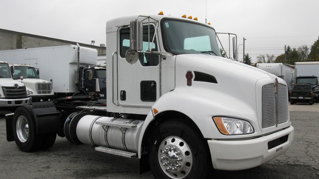 2016 Kenworth T370 Day Cab in Heavy Trucks in Burnaby/New Westminster - Image 3