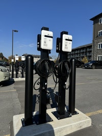 Welcome to luxury living redefined at 2274 Princess Street! Discover sophisticated comfort and spaci... (image 8)