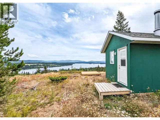 7872 BROWN ROAD Bridge Lake, British Columbia in Houses for Sale in 100 Mile House - Image 3