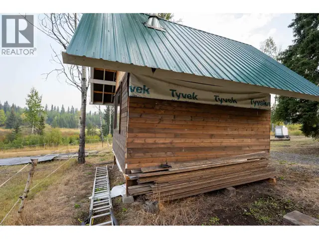 7470 CARIBOO CHALET ROAD Deka Lake / Sulphurous / Hathaway Lakes in Houses for Sale in 100 Mile House - Image 8