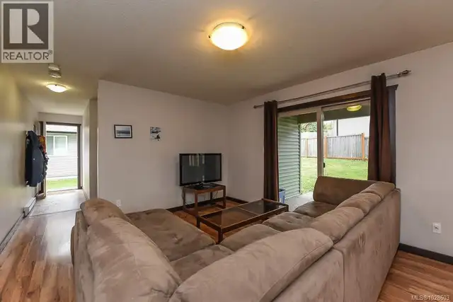 2735 Rydal Ave Cumberland, British Columbia in Houses for Sale in Comox / Courtenay / Cumberland - Image 31