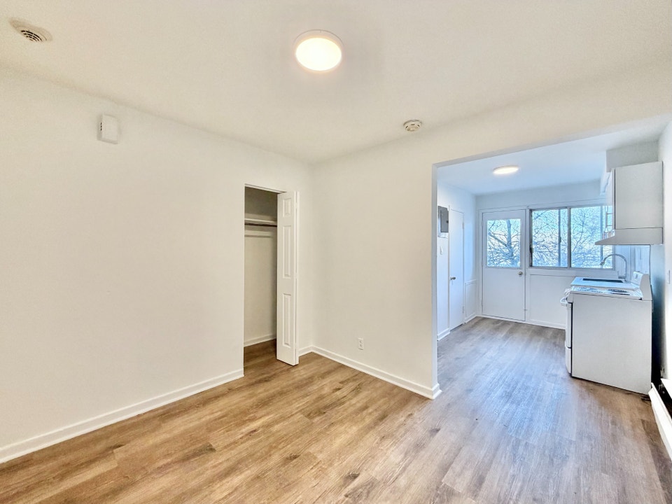 Studios tout inclus à Villeray - Rénovés - Avec électros & WiFi 4