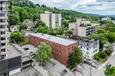118 ST. JOSEPH'S Drive Unit# 204 Hamilton, Ontario
