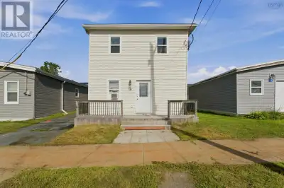 Steps from local restaurants, coffee shops and the vibrant energy of Downtown Dartmouth, this beauti...